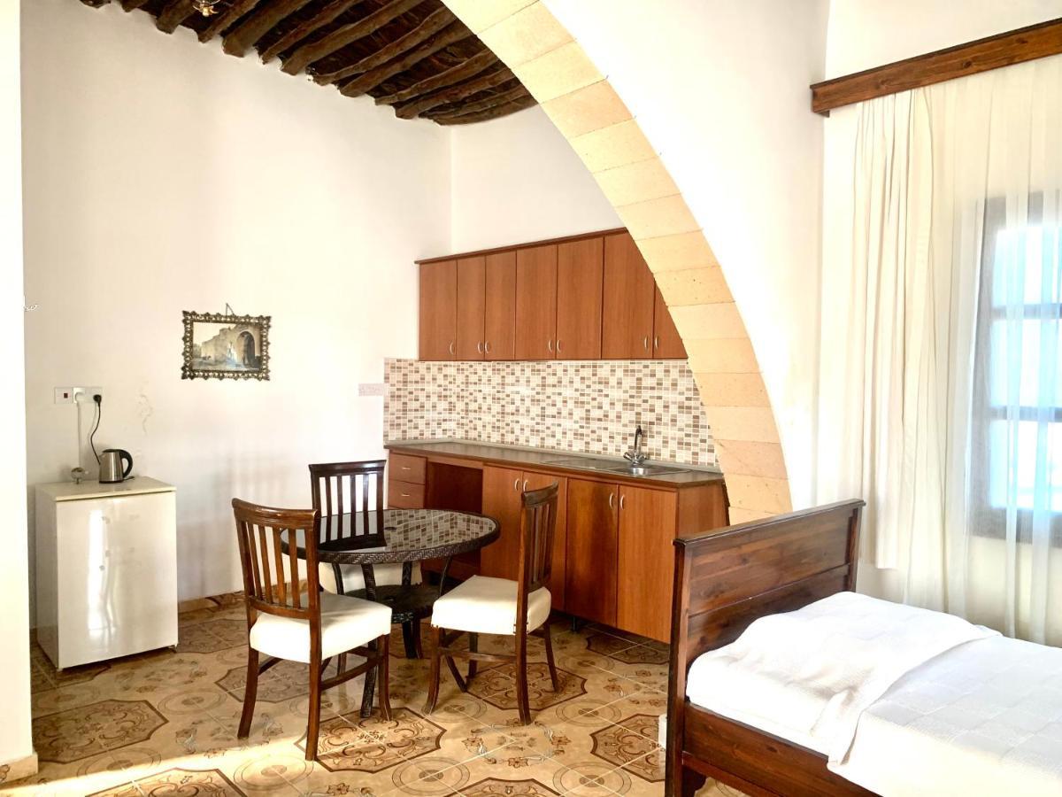 Villa Lembos Hotel Karpaz Rizokarpaso Екстер'єр фото